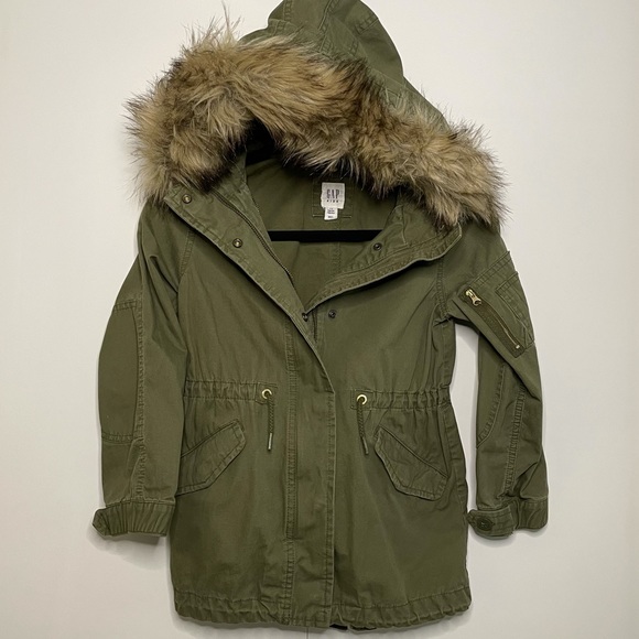 Girl’s GapKids 3-in-1 Parka Army Jacket - Picture 5 of 8
